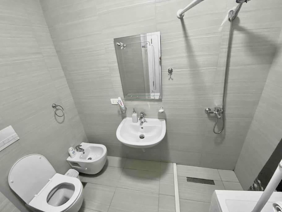 2+1 Apartment - Tirana City Center מראה חיצוני תמונה